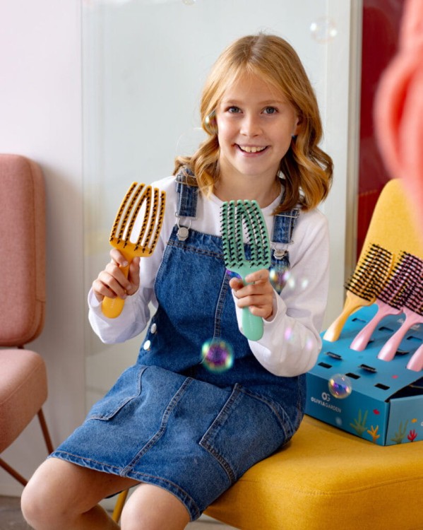 Szczotka dla dzieci Olivia Garden FingerBrush Mini Care Kids do rozczesywania włosów żółta