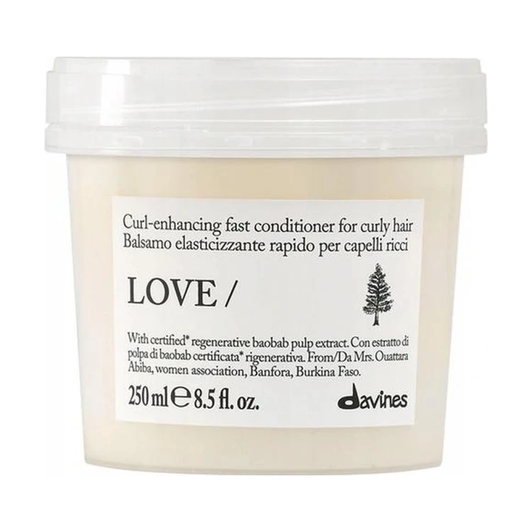 Odżywka Podkreślająca Skręt do Włosów Kręconych Davines Essential Love Curl 250ml